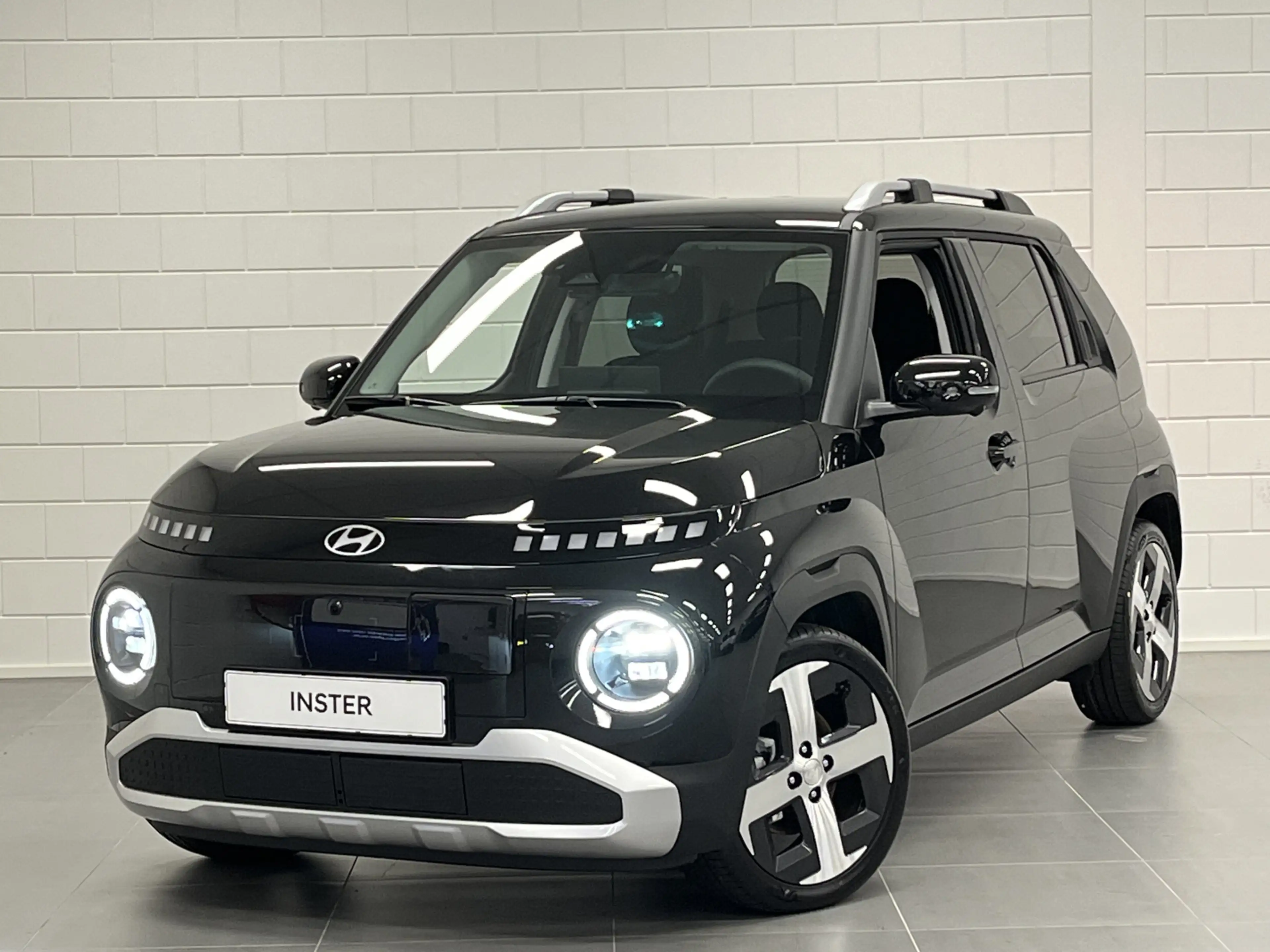 Hyundai Inster Evolve 49 kWh Volledig Elektrisch met Navigatie, W — photo 13