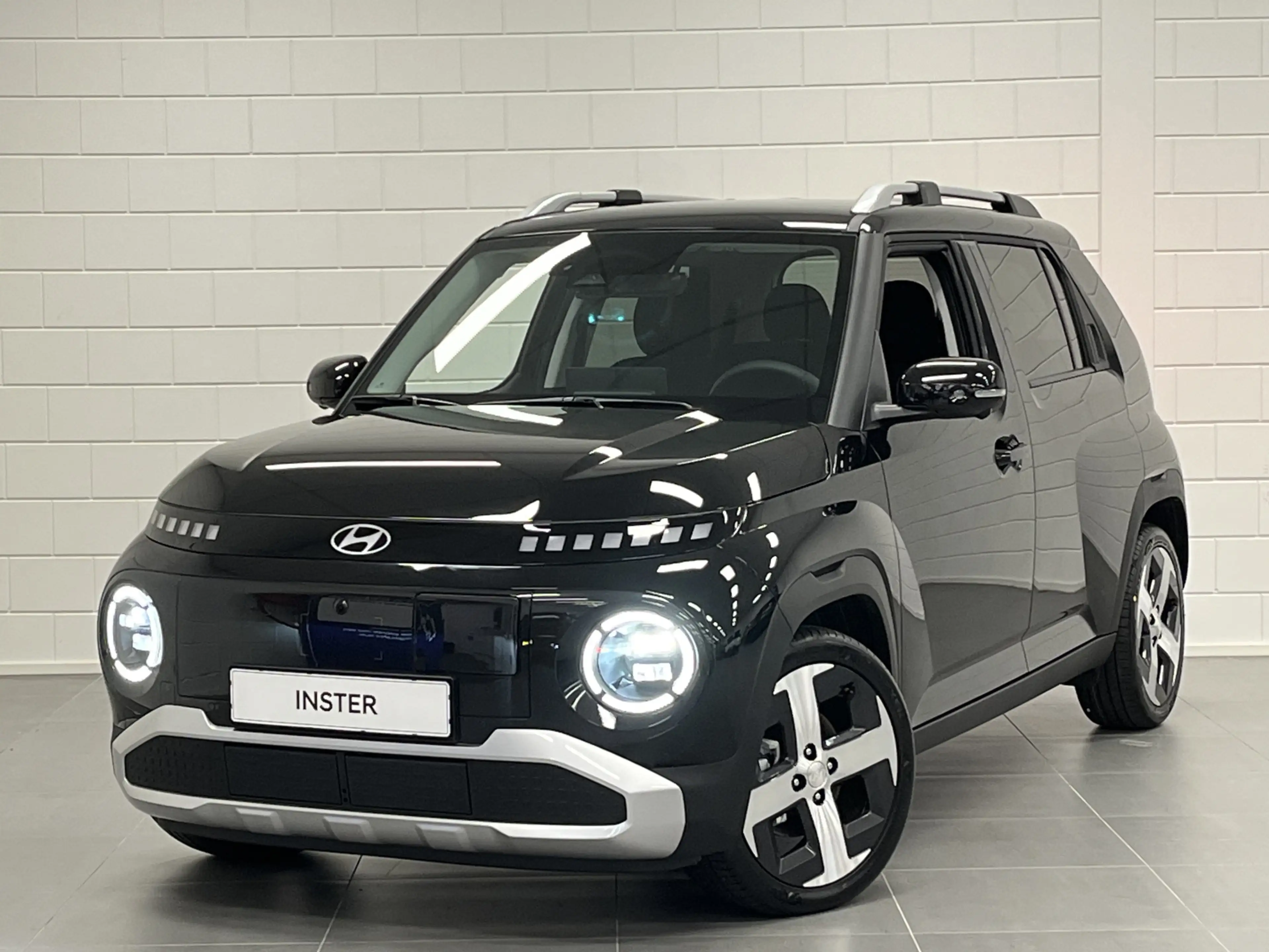Hyundai Inster Evolve 49 kWh Volledig Elektrisch met Navigatie, W — photo 14