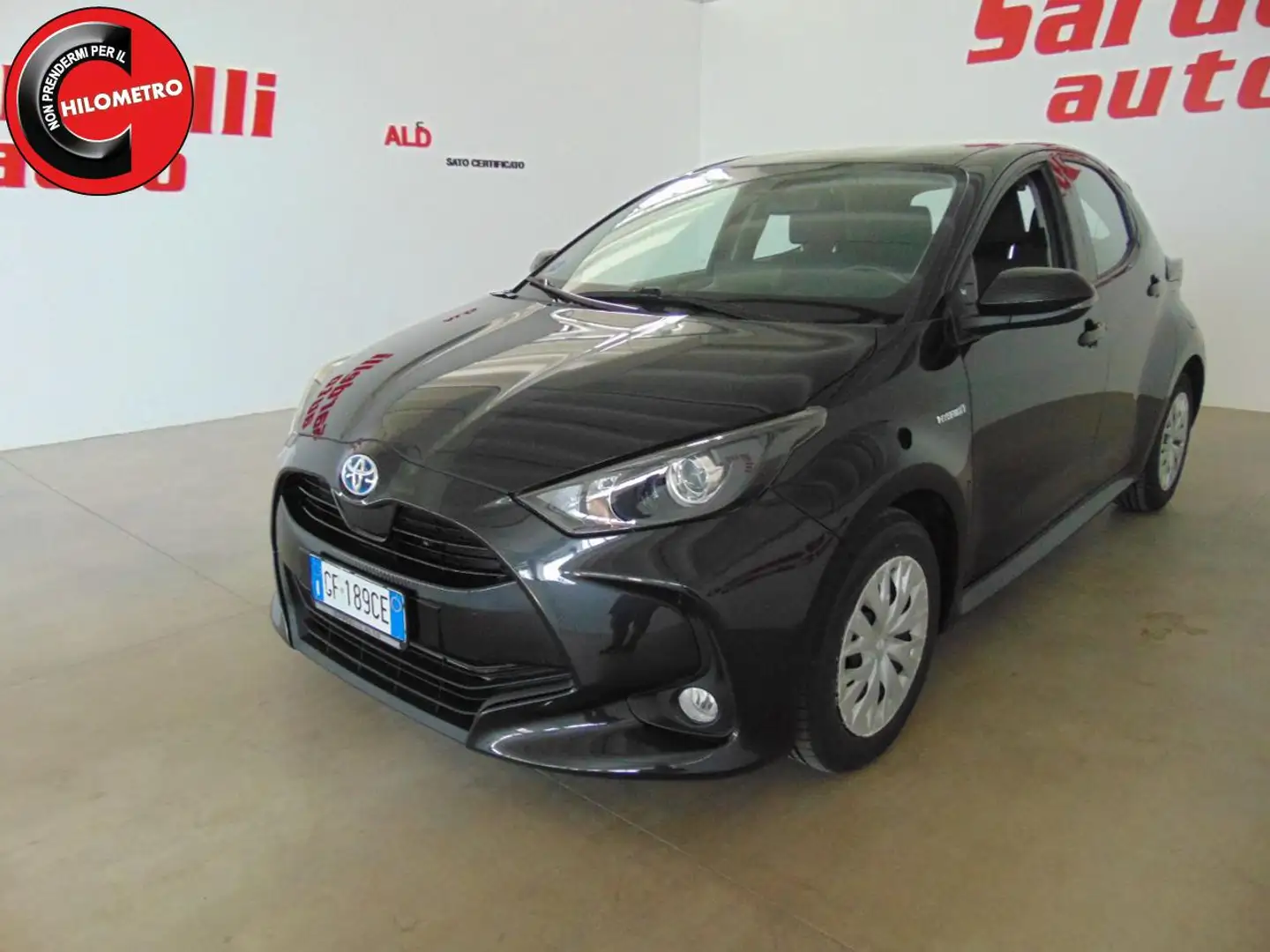 Toyota Yaris 1.5 Hybrid 5 porte Business Nero - 1