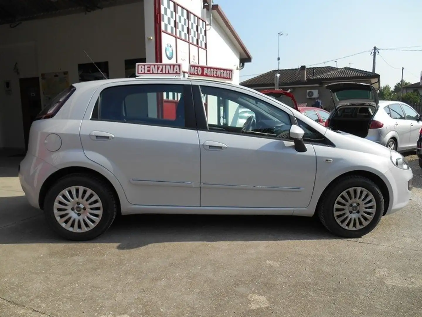 Fiat Punto Evo 5p 1.2 Dynamic 65cv CON SOLI KM 67000 Grau - 2