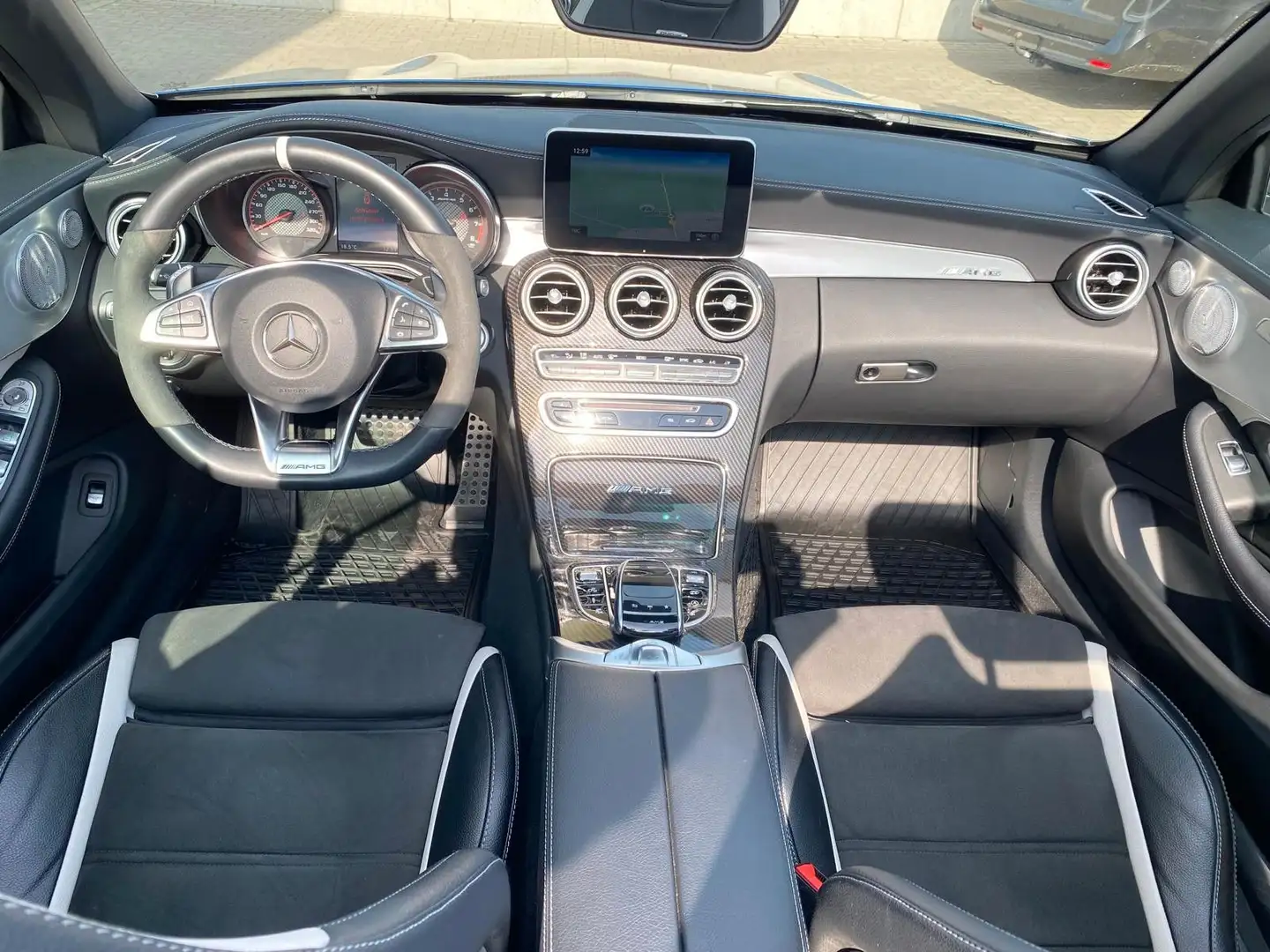 Mercedes-Benz C 63 AMG |Deutsches Fahr.|360KAM|BURME.|LED Blau - 2