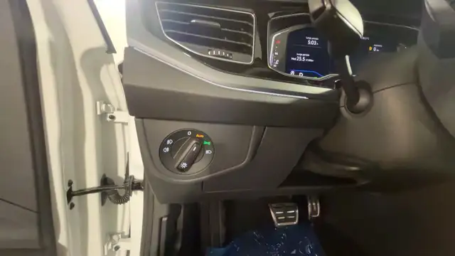 Volkswagen Taigo view 14