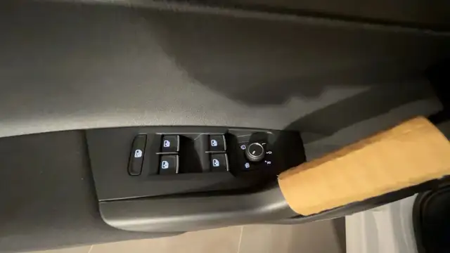 Volkswagen Taigo view 18