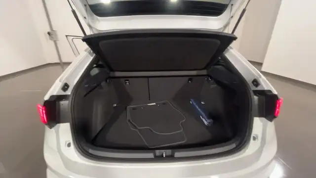 Volkswagen Taigo view 19