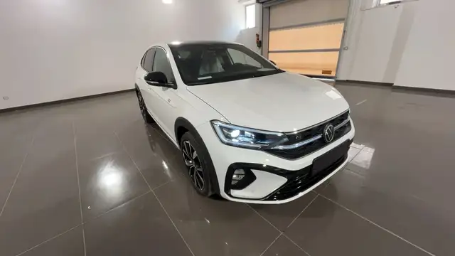 Volkswagen Taigo view 3