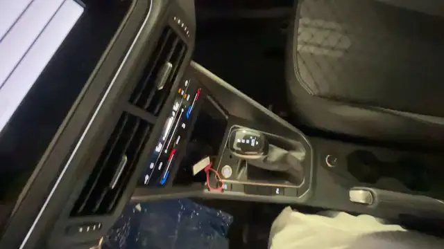 Volkswagen Taigo view 16