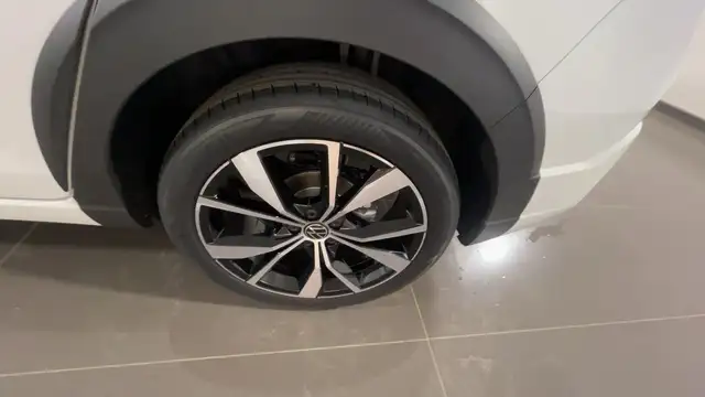 Volkswagen Taigo view 7