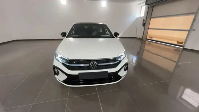 Volkswagen Taigo view 2