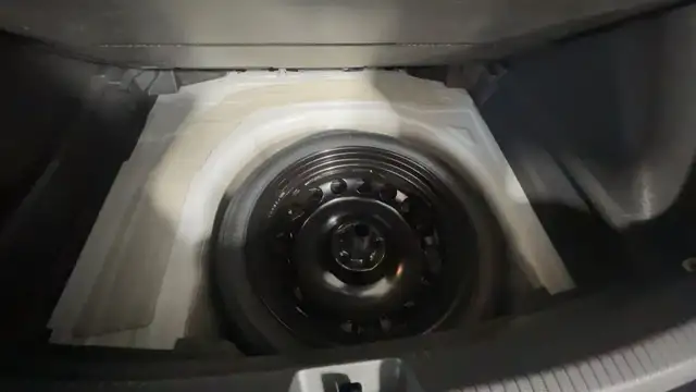 Volkswagen Taigo view 20