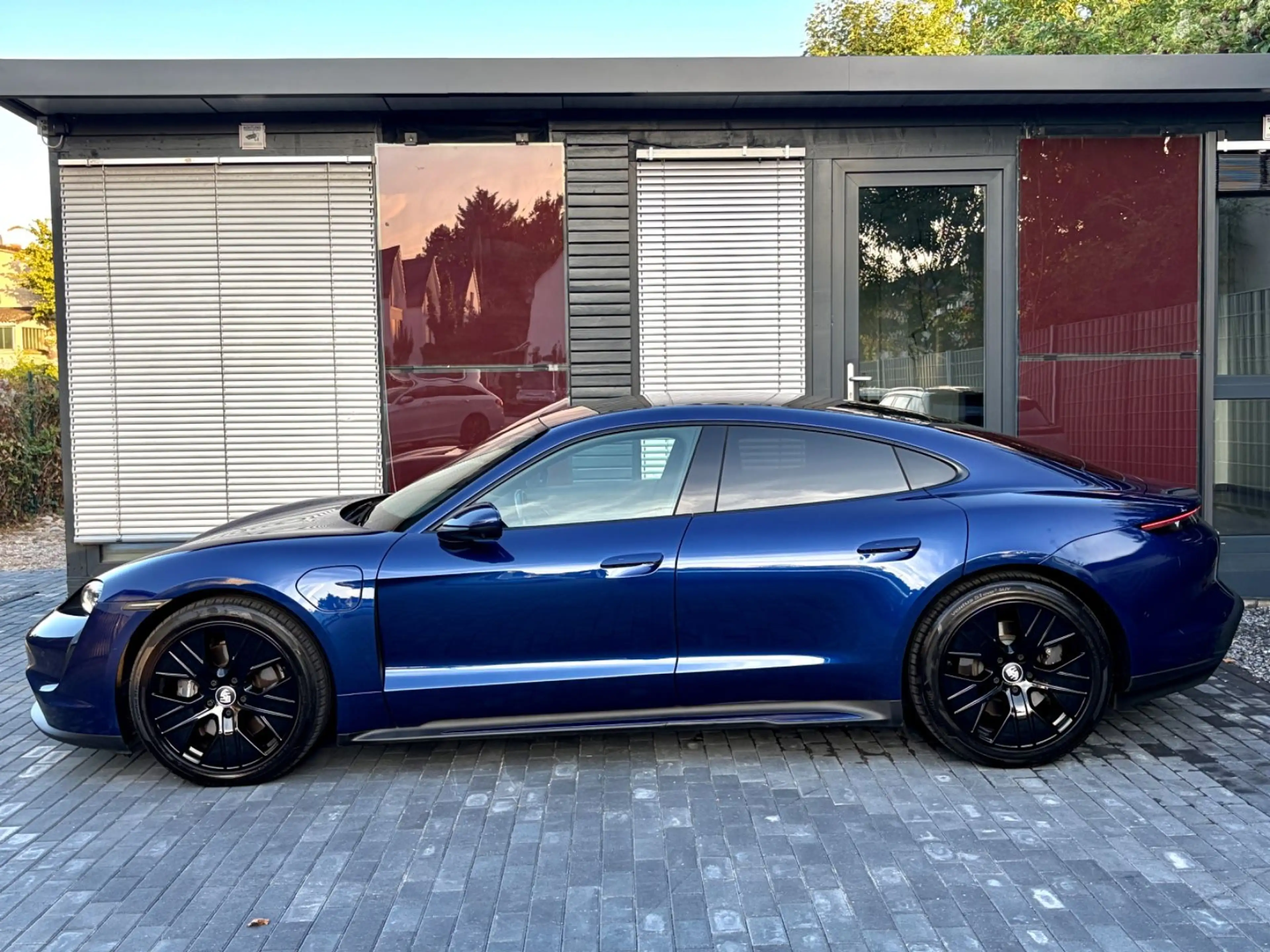 Porsche Taycan /MEMORY/PANORAMADACH/360°K/NAVI/ACC — photo 4