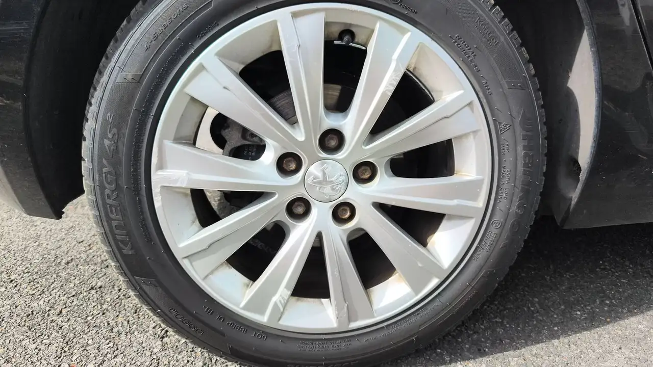 Peugeot 308 308 — photo 16