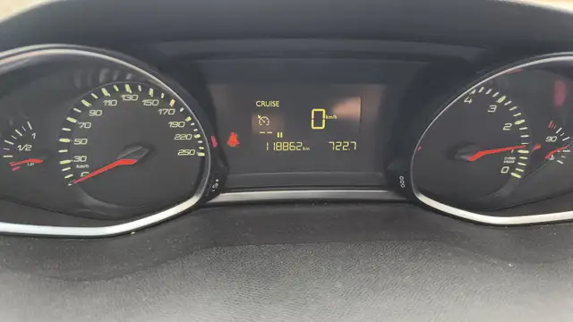 Peugeot 308 view 12