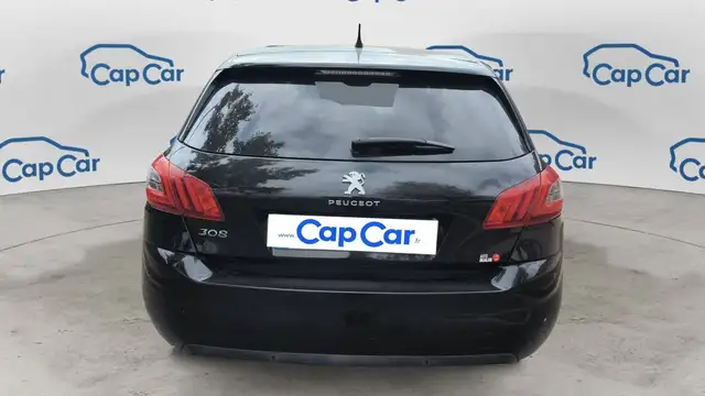 Peugeot 308 view 3