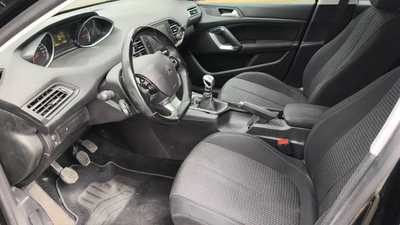 Peugeot 308 308 — photo 8
