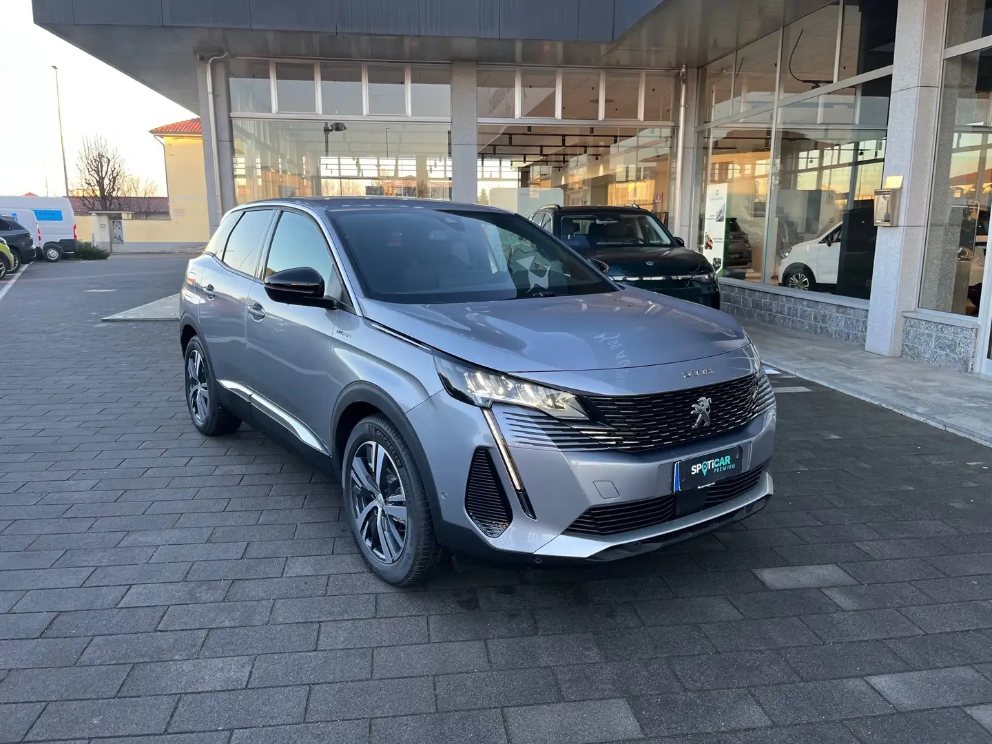 Peugeot 3008 1.6 Plug In Hybrid 300cv 4x4 ALLURE PACK DEMO Grigio - 1