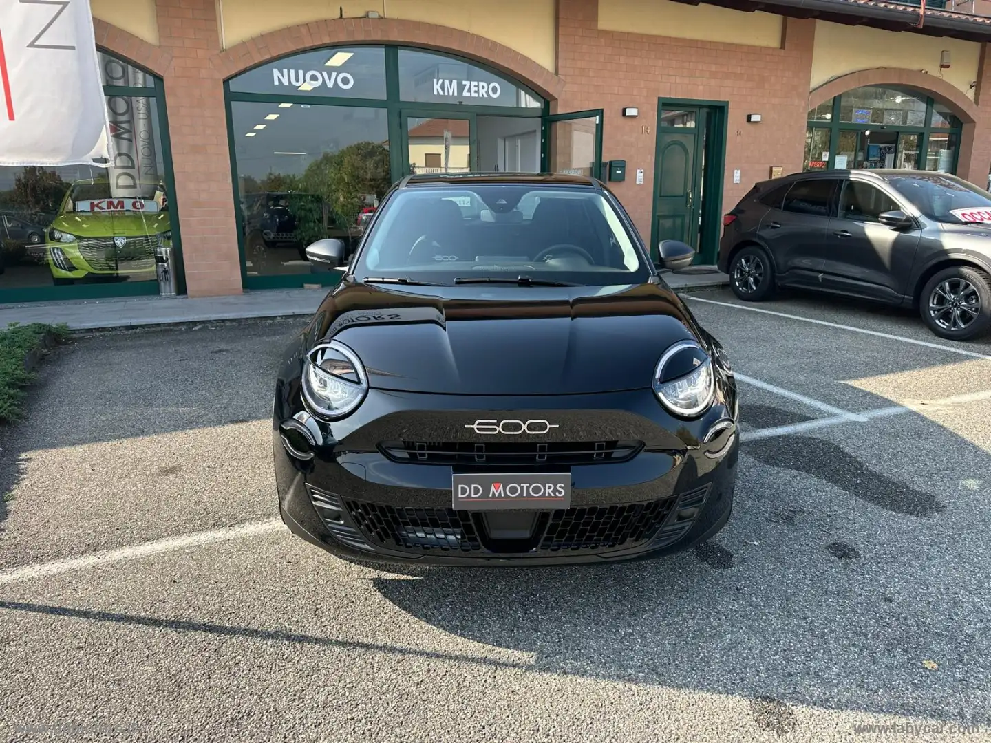 Fiat 600 Hybrid MHEV CAMBIO AUTOMATICO Zwart - 2