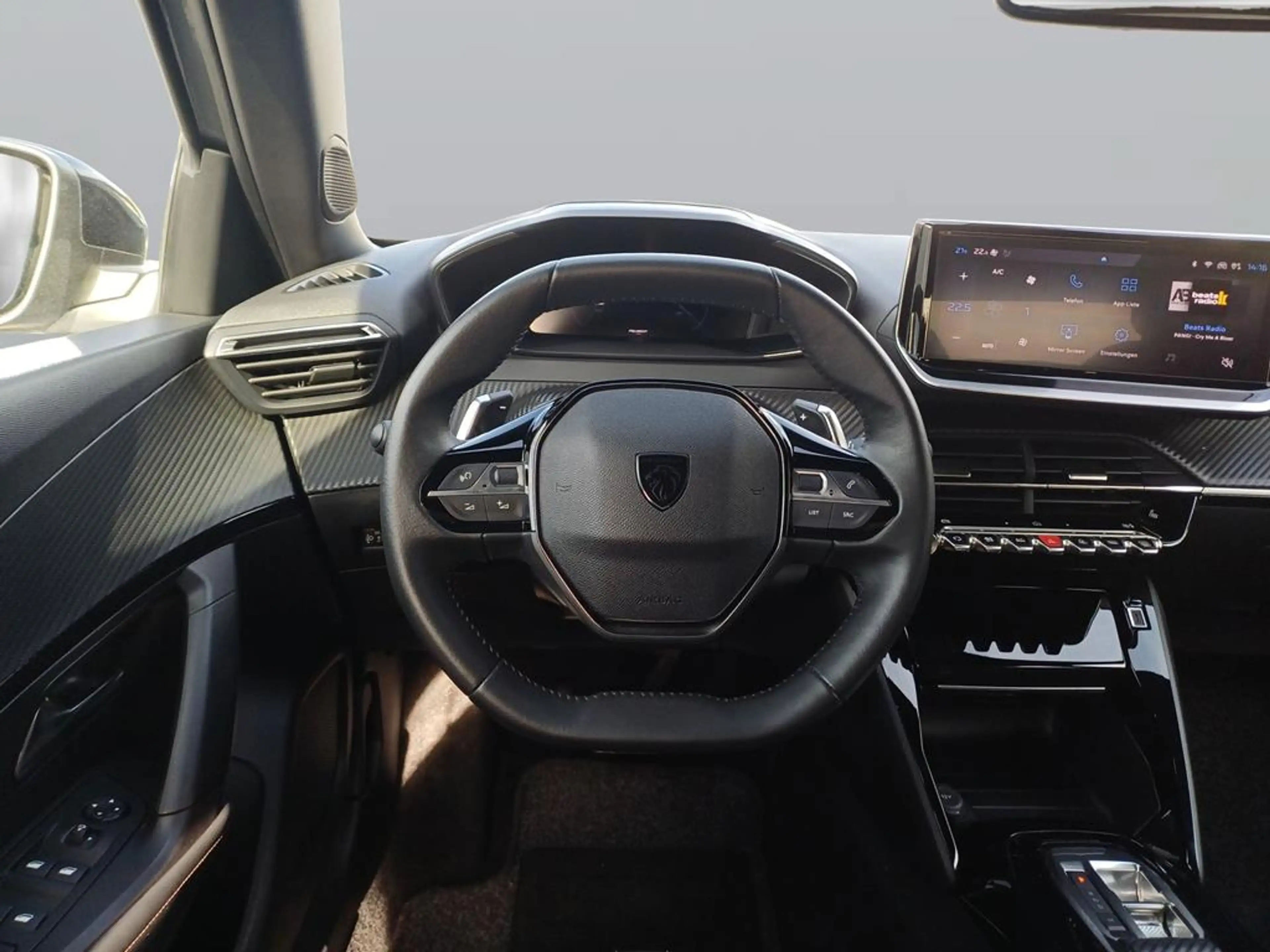 Peugeot 2008 Allure — photo 13