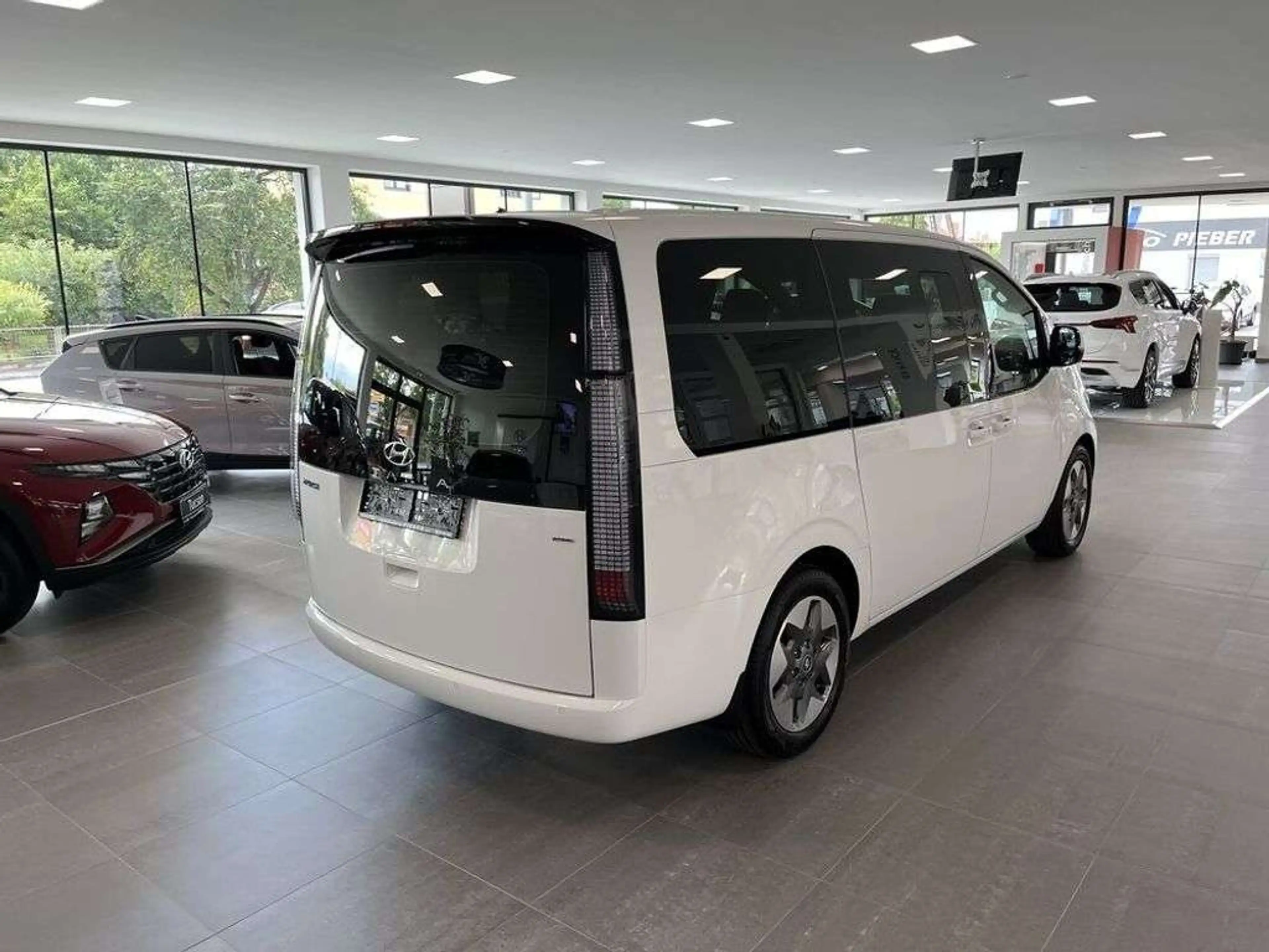 Hyundai STARIA Staria Bus 2,2 CRDi Trend Line *P1-Paket* — photo 5