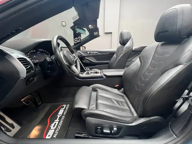 BMW 8 Series view 9