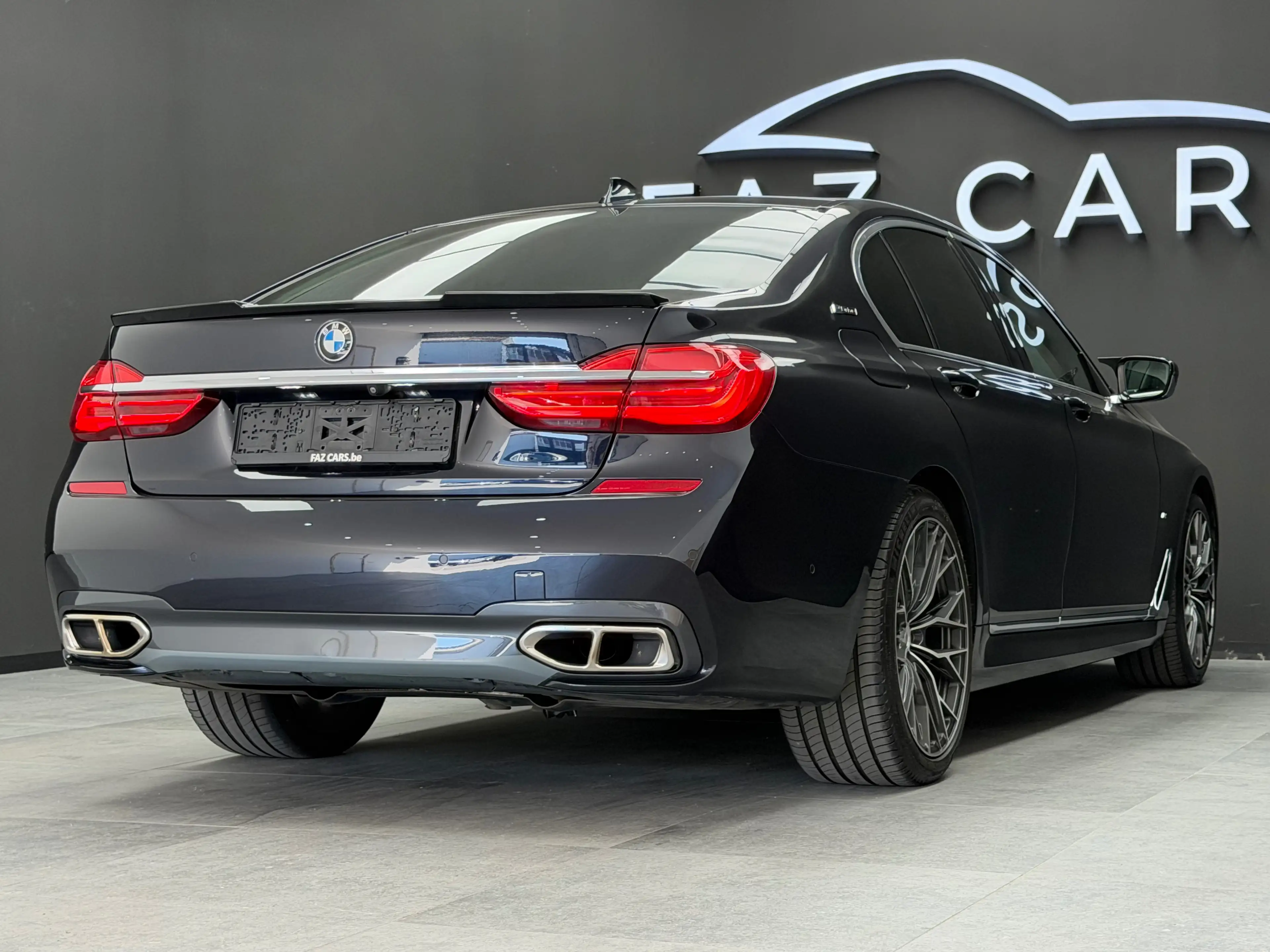BMW 740 eAS Plug-In Hybrid * PACK M + FULL OPTIONS + GARANTIE * — photo 4