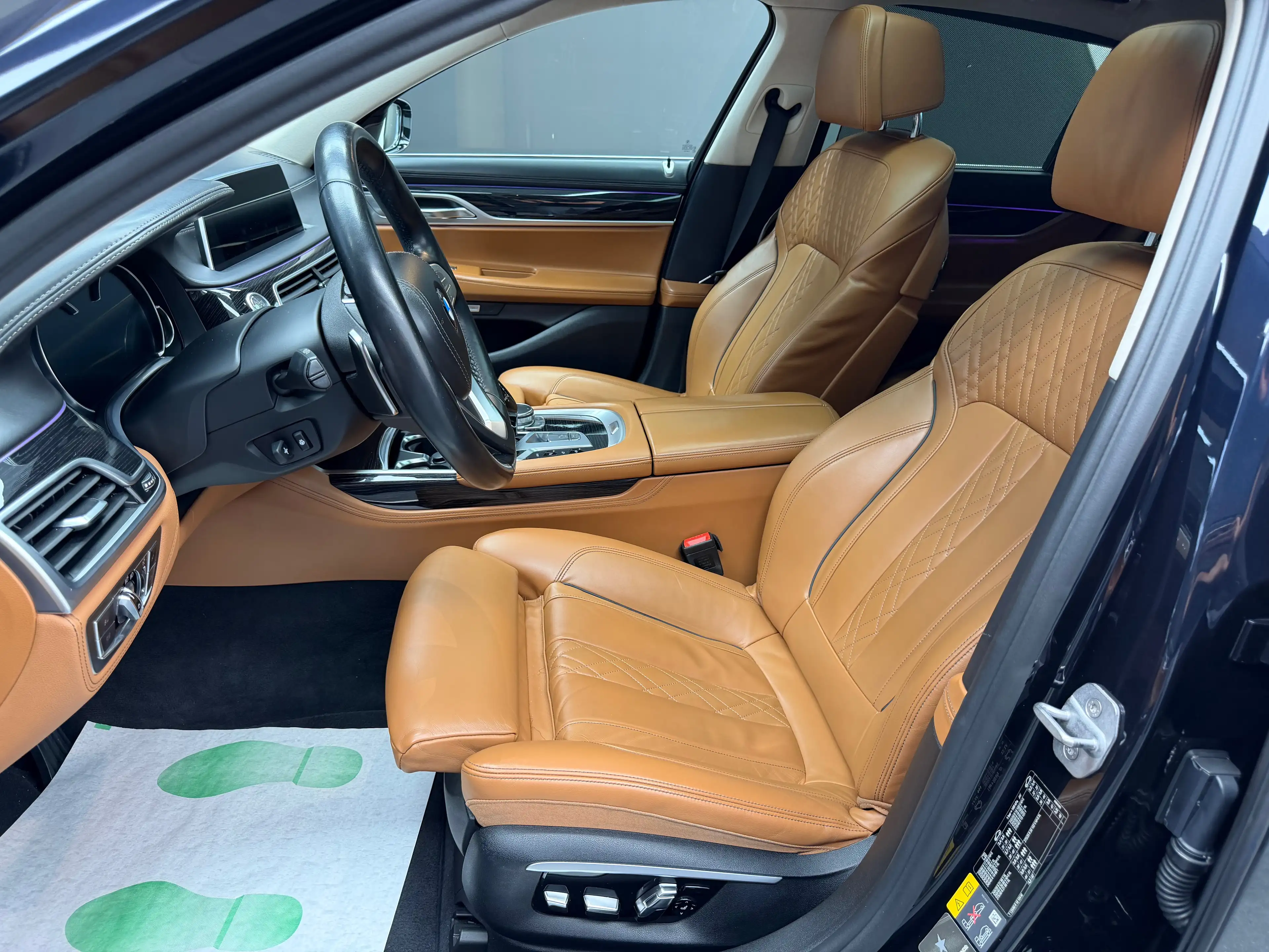 BMW 740 eAS Plug-In Hybrid * PACK M + FULL OPTIONS + GARANTIE * — photo 7