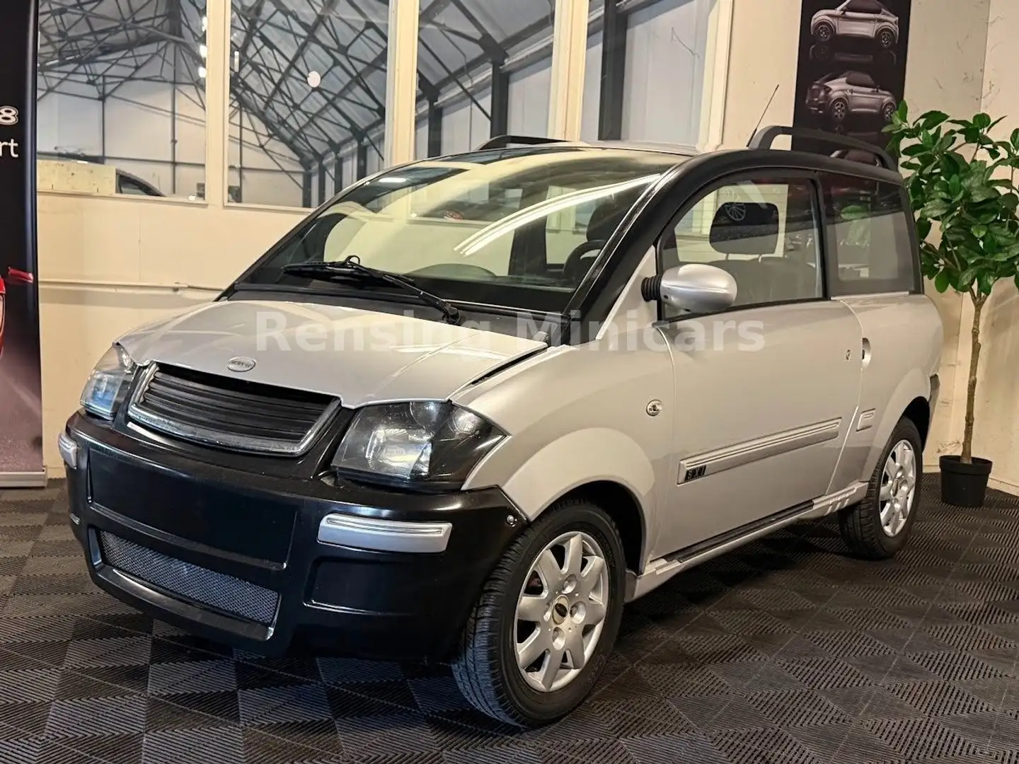 Microcar MC2 Campus Highland XXL Mopedauto Minicar 45 KM Silber - 2