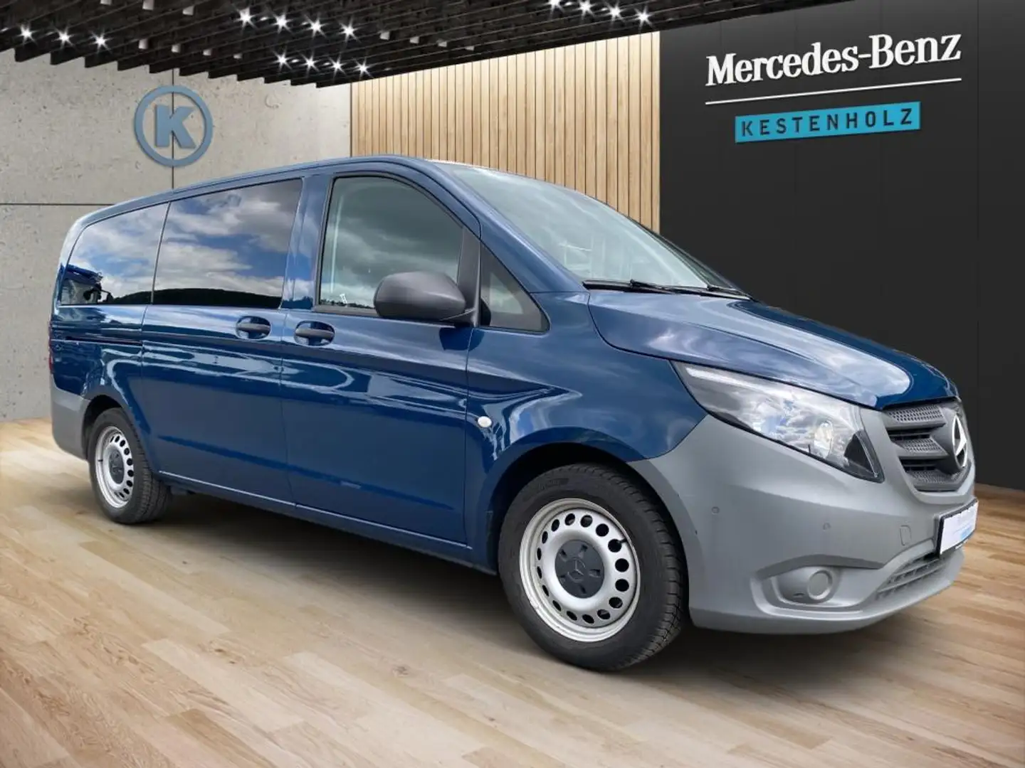 Mercedes-Benz Vito 119 BlueTEC Tourer PRO Lang *PDC*TEMPOMAT* Azul - 2