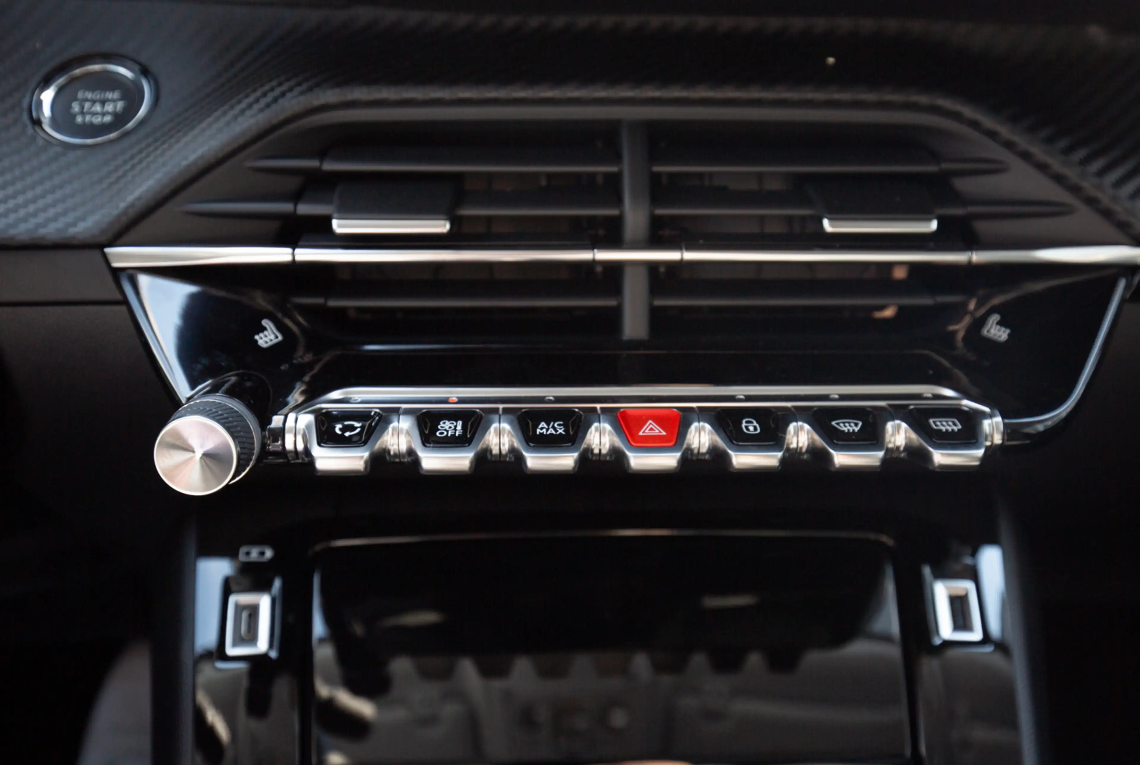 Peugeot 2008 Allure Pack PureTech 130 EAT8 *DAB*MIRROR-SCREEN* — photo 10