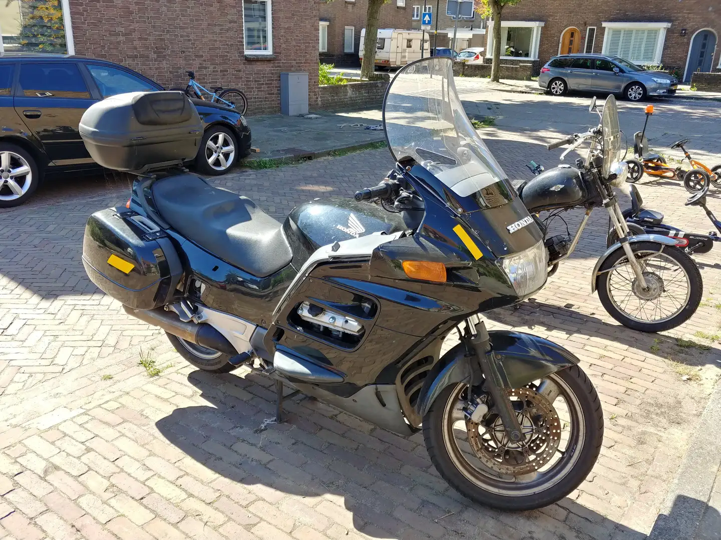 Honda Pan European St 1100 Czarny - 1