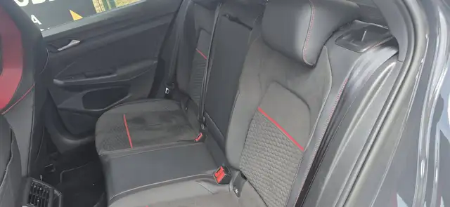 Volkswagen Golf view 8