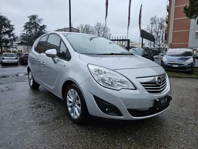 Opel Meriva view 3
