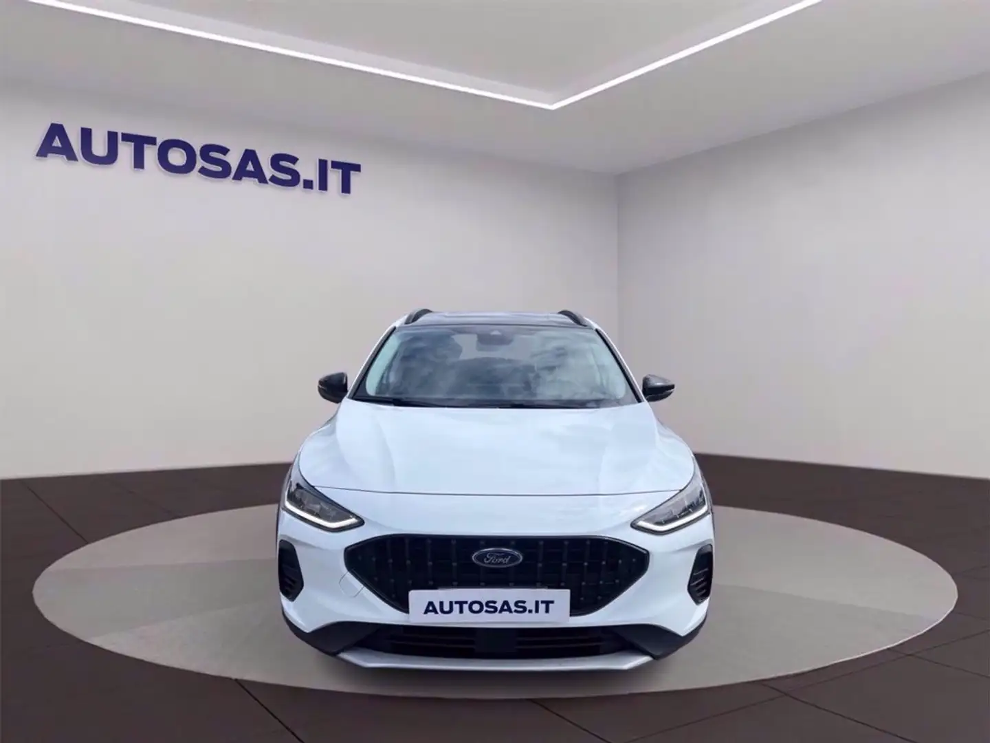 Ford Focus 1.5 EcoBlue 115 CV automatico 5p. Active X Bianco - 1