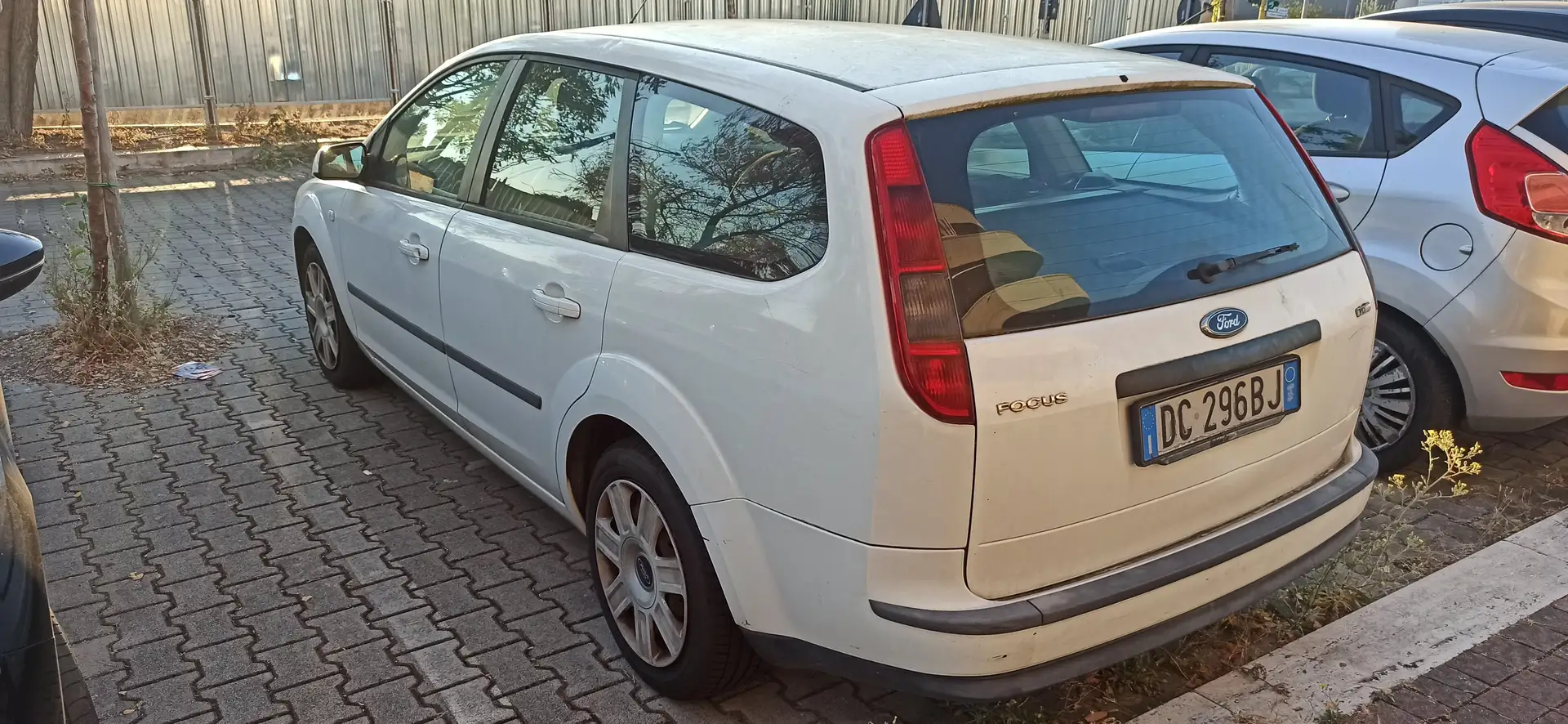 Ford Focus Focus II 2005 SW Style Wagon 1.6 tdci LE 90cv Bianco - 2