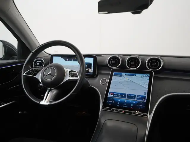 Mercedes-Benz C-Class view 6