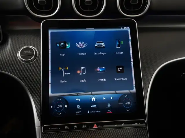 Mercedes-Benz C-Class view 13