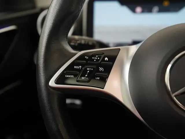 Mercedes-Benz C-Class view 8