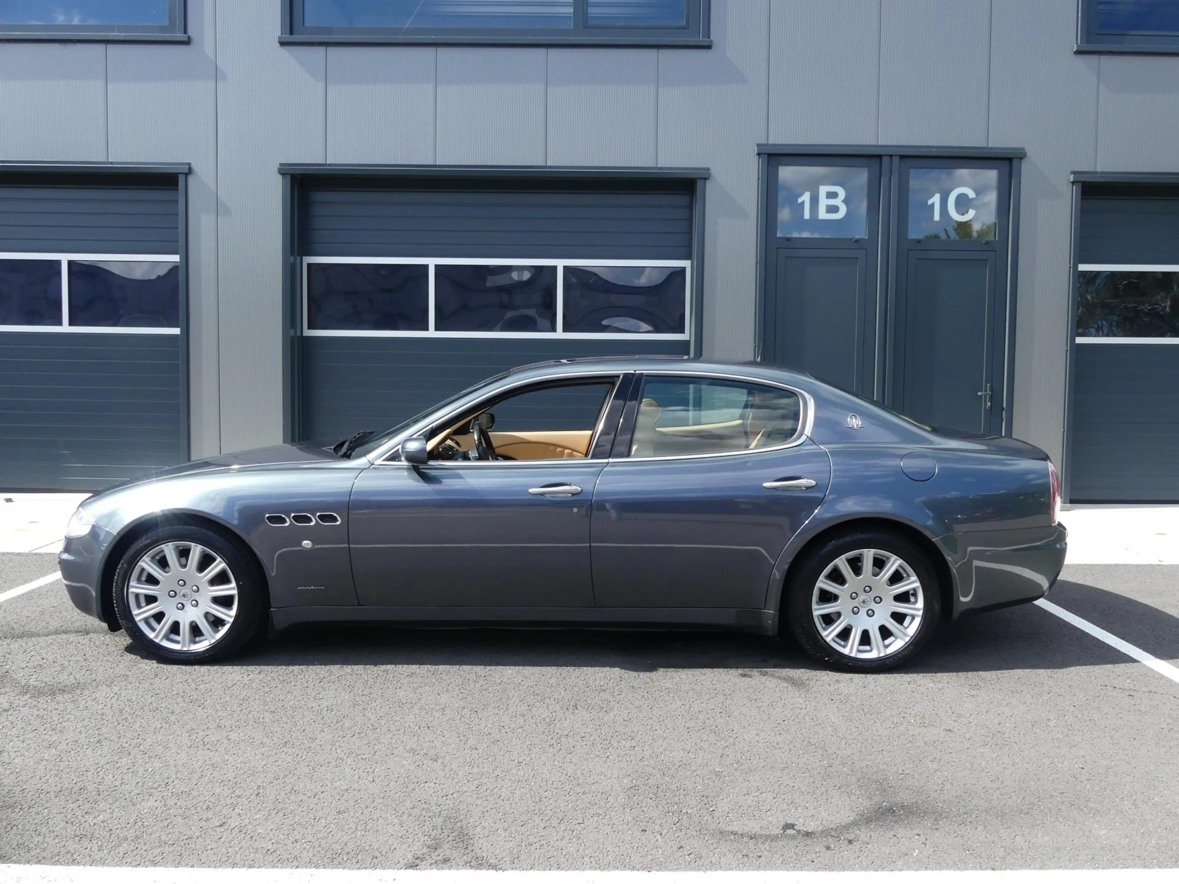 Maserati Quattroporte 4.2 V8 401PK Duo Select YOUNGTIMER Navi Schuifdak — photo 6