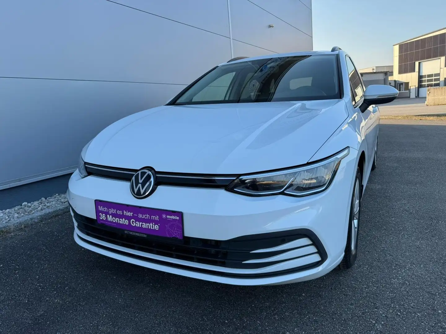 Volkswagen Golf Variant 2,0 TDI Life **AHK**ACC**RFK**GARANTIE** Weiß - 2