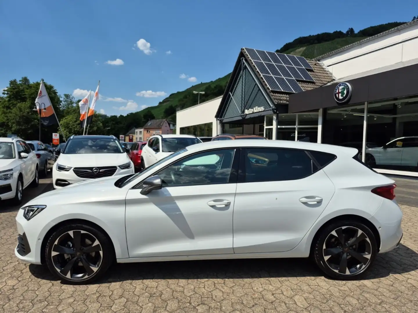 CUPRA Leon 1.5 eTSI Bianco - 2