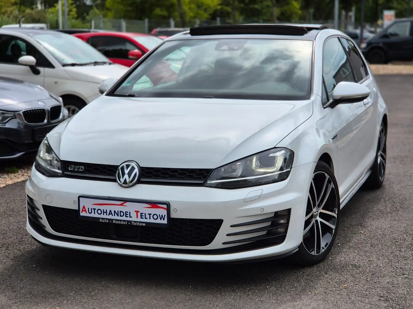 Volkswagen Golf VII Lim. GTD  *Standheizung *Pano *Bi-Xenon Weiß - 1