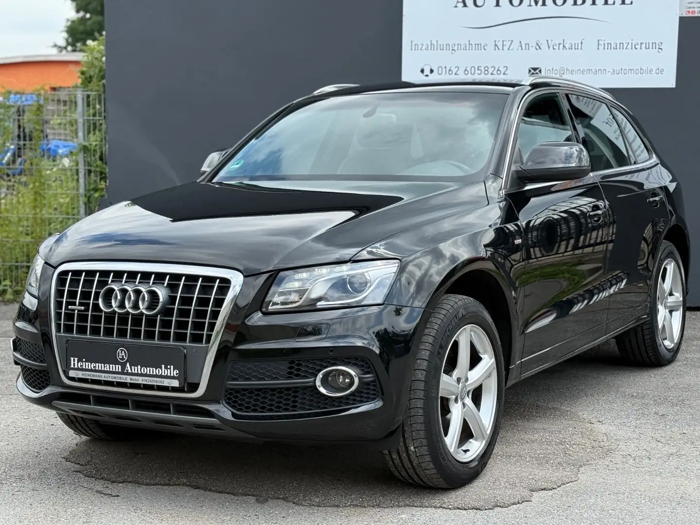 Audi Q5 2.0 TDI S-Line Quattro *1-HAND*LEDER*NAVI*TOP Чорний - 1