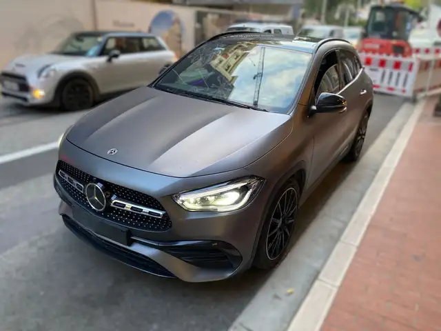 Mercedes-Benz GLA 200 GLA 200 d AMG Line