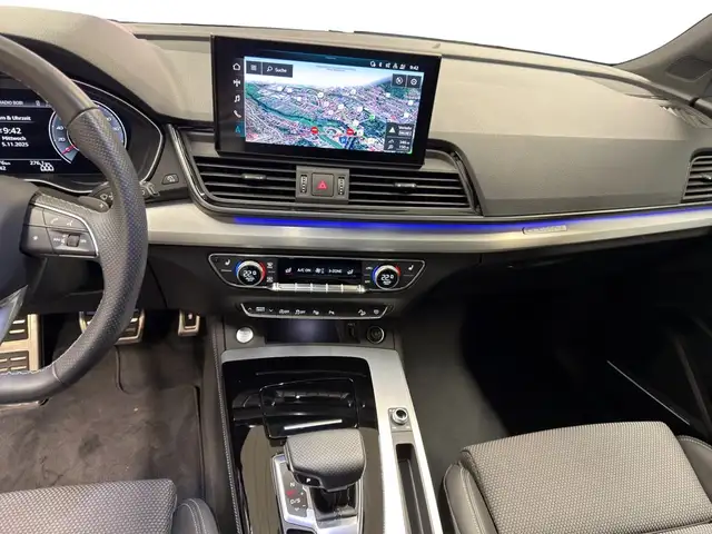 Audi Q5 view 15