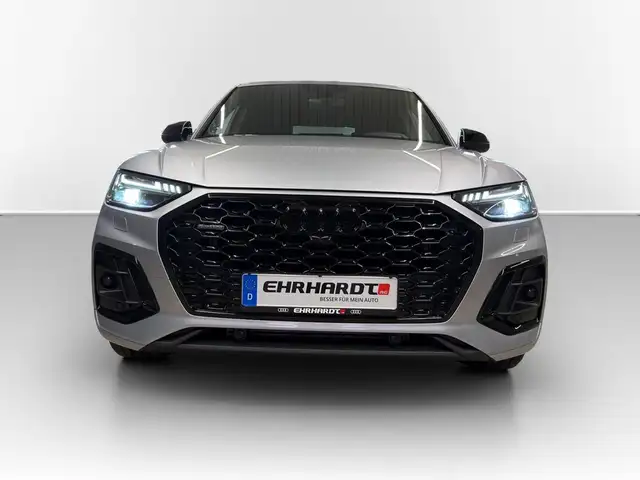 Audi Q5 view 2