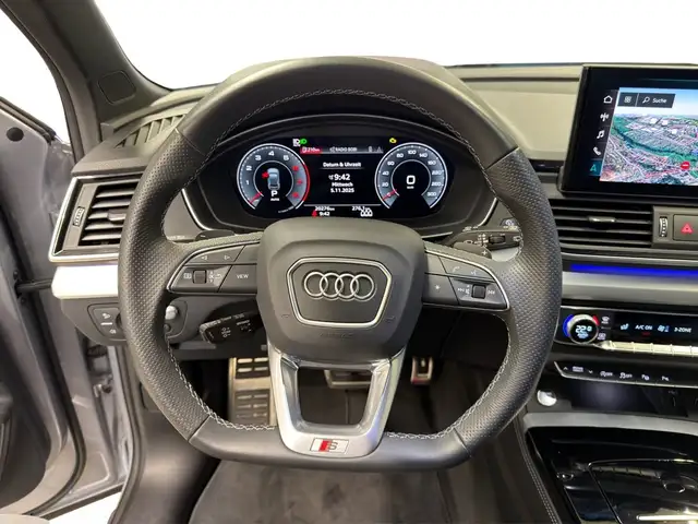 Audi Q5 view 13
