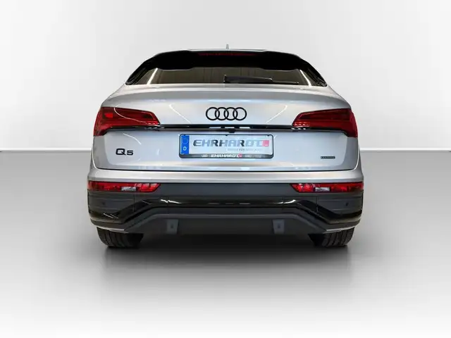 Audi Q5 view 6