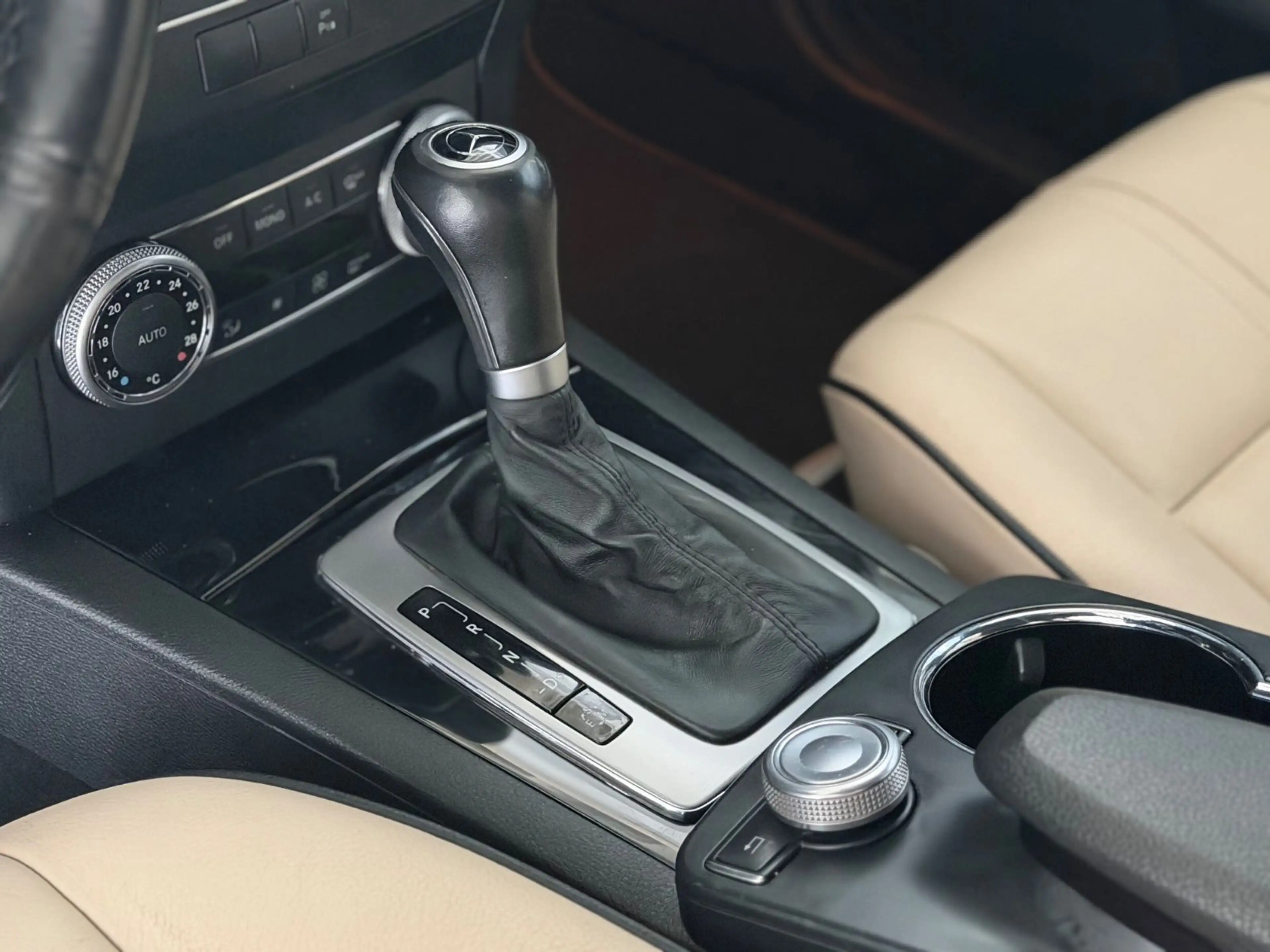 Mercedes-Benz GLK 350 AMG CDI 4Matic — photo 39