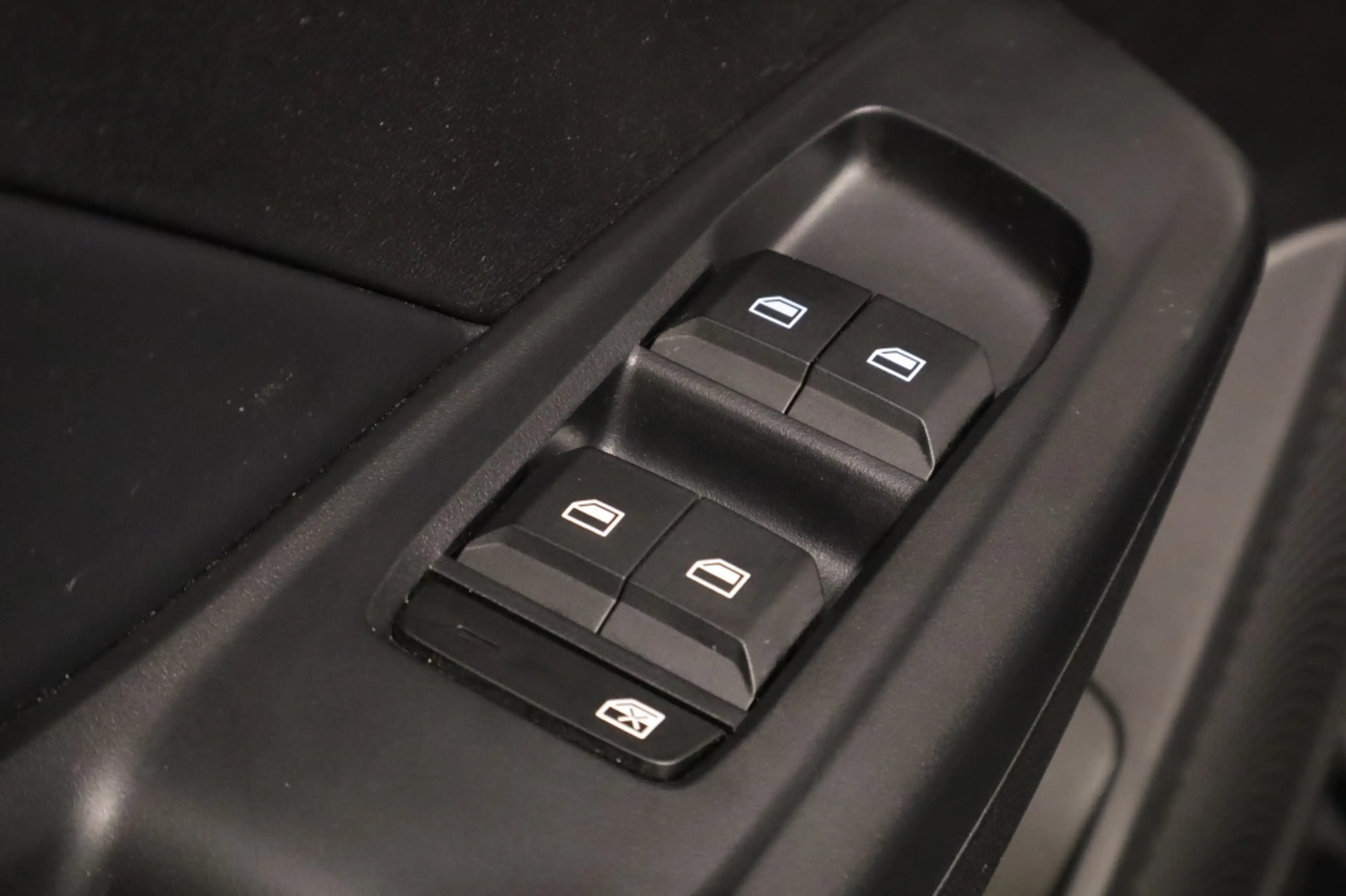 MG MG3 1.5 HYBRID+ Aut Luxury — photo 4