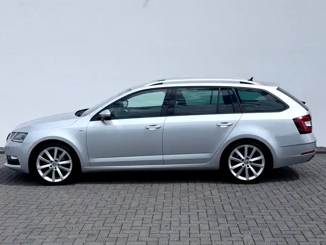 Skoda Octavia view 8