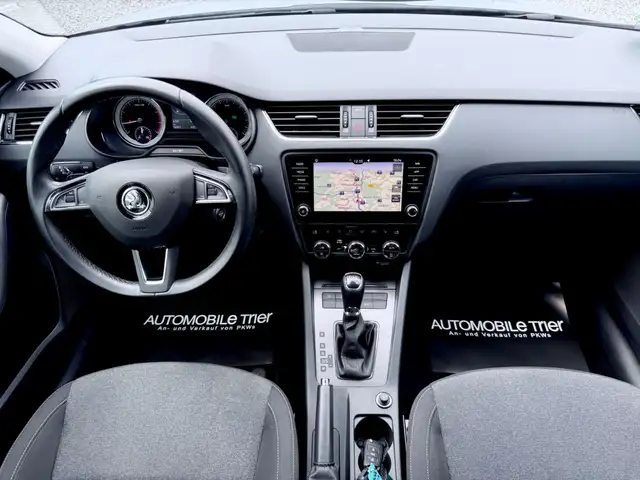 Skoda Octavia view 11